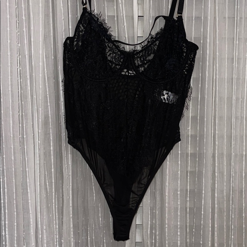 Lingerie bodysuit